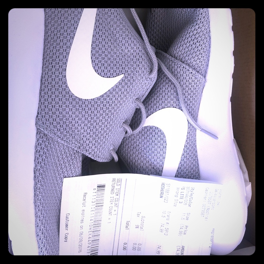 Brand New NIKES Men’s 10.5 with receipt